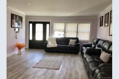 5 Doolittle Avenue, Brentwood, NY 11717 - Photo 3