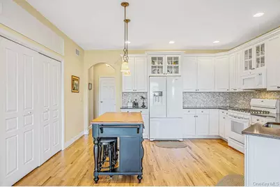 38 Tyler Drive, Riverhead, NY 11901 - Photo 21