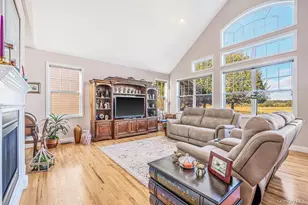 38 Tyler Dr, Riverhead, NY 11901 - Photo 15