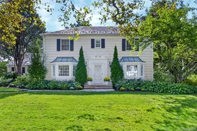 602 Park Avenue, Manhasset, NY 11030 - Photo 1