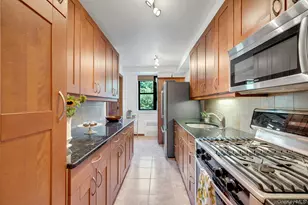 735 Kappock St, Bronx, NY 10463 - Photo 3