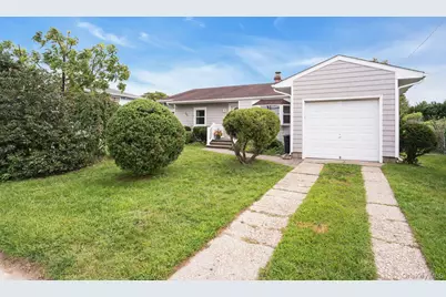 206 Alkier Street, Brentwood, NY 11717 - Photo 3