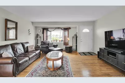 206 Alkier Street, Brentwood, NY 11717 - Photo 11