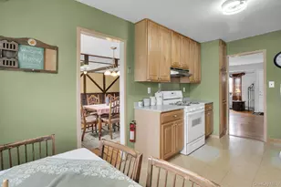 206 Alkier St, Brentwood, NY 11717 - Photo 25
