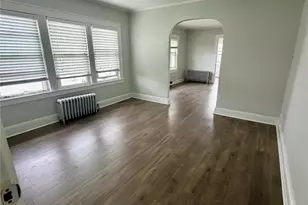 95-04 108th Ave, Ozone Park, NY 11417 - Photo 9