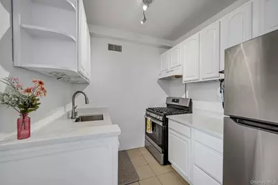 2400 Johnson Avenue #4G, Bronx, NY 10463 - Photo 1