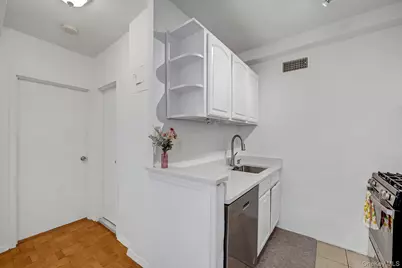 2400 Johnson Avenue #4G, Bronx, NY 10463 - Photo 5