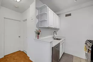 2400 Johnson Ave, Bronx, NY 10463 - Photo 5