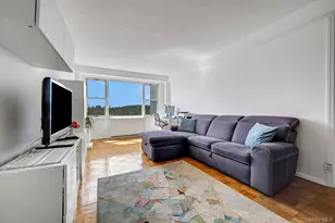 2400 Johnson Ave, Bronx, NY 10463 - Photo 9