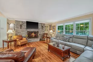 15 Cliff Rd, Port Jefferson, NY 11777 - Photo 5