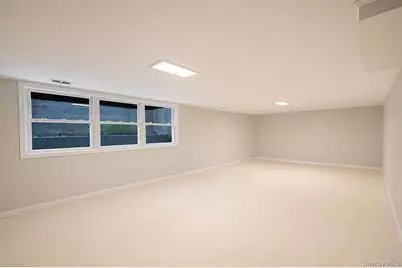 15 Cliff Road, Port Jefferson, NY 11777 - Photo 25