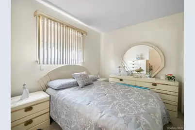 13818 Redding Street, Ozone Park, NY 11417 - Photo 5