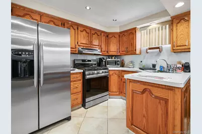 13818 Redding Street, Ozone Park, NY 11417 - Photo 17