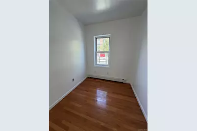 2356 Waterbury Avenue, Bronx, NY 10462 - Photo 13