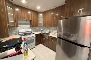 2356 Waterbury Ave, Bronx, NY 10462 - Photo 11