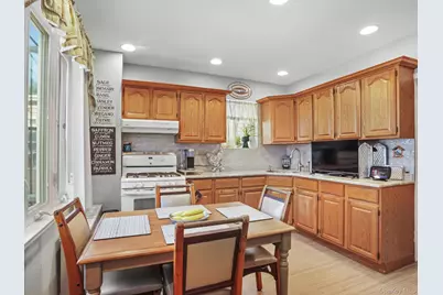 84-17 107th Avenue, Ozone Park, NY 11417 - Photo 9