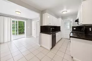 140 Whitman Rd, Yonkers, NY 10710 - Photo 5