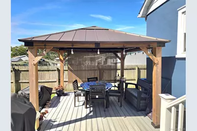 96 Trafalgar Drive, Shirley, NY 11967 - Photo 9