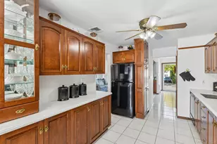 3994 Daleview Ave, Seaford, NY 11783 - Photo 15