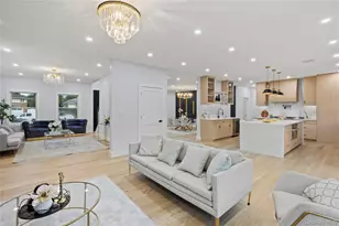 712 Bach Ct, Westbury, NY 11590 - Photo 19