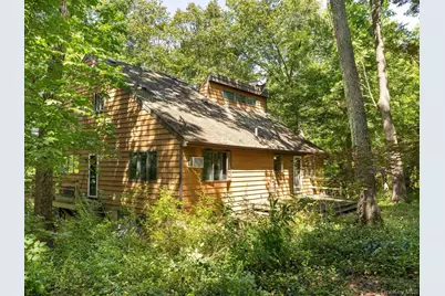 9 Watch Hill Road, New Paltz, NY 12561 - Photo 1