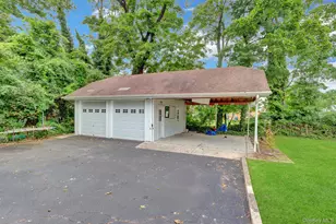 30 Brentwood Pkwy, Brentwood, NY 11717 - Photo 29