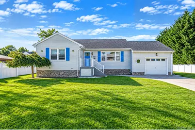 1477 6th Street, West Babylon, NY 11704 - Photo 1