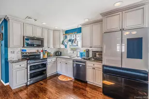 1477 6th St, West Babylon, NY 11704 - Photo 5