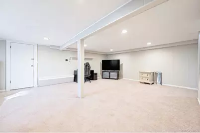 1477 6th Street, West Babylon, NY 11704 - Photo 13