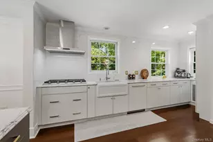28 Winslow Rd, White Plains, NY 10606 - Photo 15