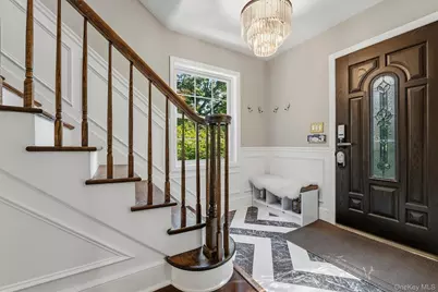 28 Winslow Road, White Plains, NY 10606 - Photo 7