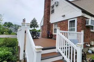 1333 Larboard Ct, Uniondale, NY 11553 - Photo 17