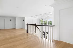 541 Split Rock Rd, Syosset, NY 11791 - Photo 15
