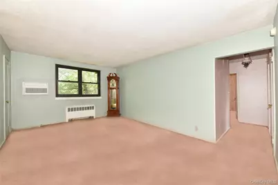 56-15 244 Street #Upper, Douglaston, NY 11362 - Photo 5