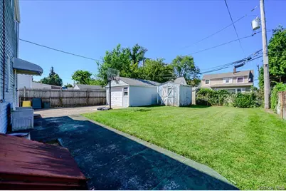 1258 Waverly Street, Hewlett, NY 11557 - Photo 19
