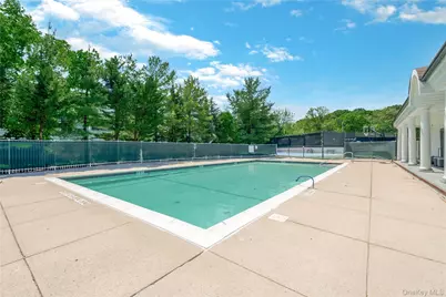 240-02 Oak Park Drive #18C, Douglaston, NY 11362 - Photo 27