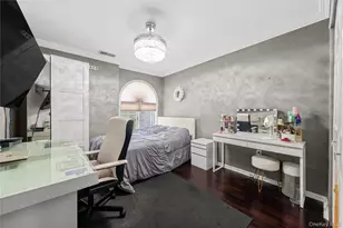 24002 Oak Park Dr, Douglaston, NY 11362 - Photo 21