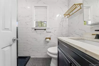 240-02 Oak Park Drive #18C, Douglaston, NY 11362 - Photo 23