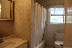 30 Randou Dr, Huntington, NY 11743 - Photo 19