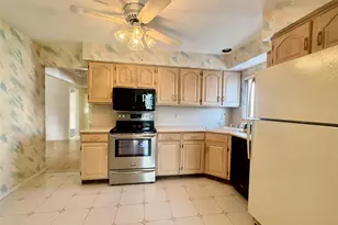 [Address not provided], Lynbrook, NY 11563 - Photo 7