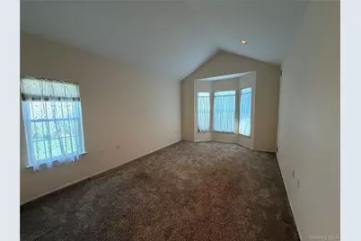 7 Sagaponack Court, Ridge, NY 11961 - Photo 33