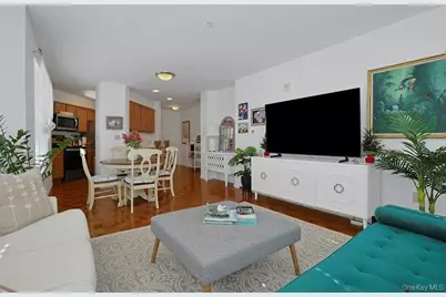 207 Sutton Drive #207, Mount Kisco, NY 10549 - Photo 3