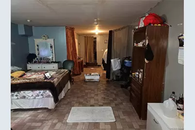 21531 Hollis Avenue, Queens Village, NY 11429 - Photo 27