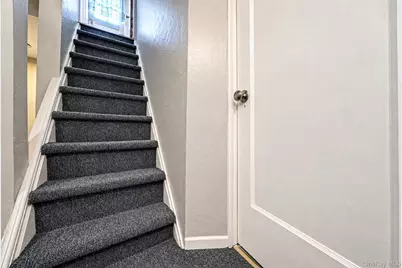 22 Flint Avenue, Hempstead, NY 11550 - Photo 17