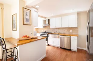 38 Emmett Terrace, New Rochelle, NY 10805 - Photo 11