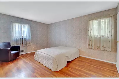 14 Morewood Drive, Smithtown, NY 11787 - Photo 19