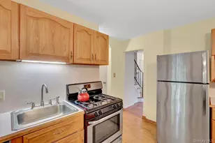 14 Morewood Dr, Smithtown, NY 11787 - Photo 9
