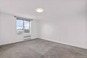 1 Oakridge Pl, Eastchester, NY 10709 - Photo 11