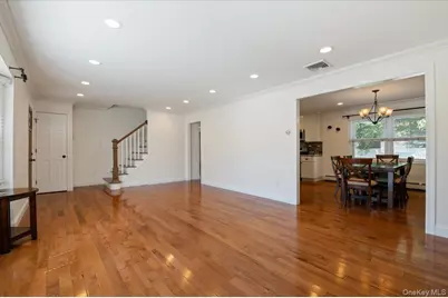 711 Koelbel Court, Baldwin, NY 11510 - Photo 7