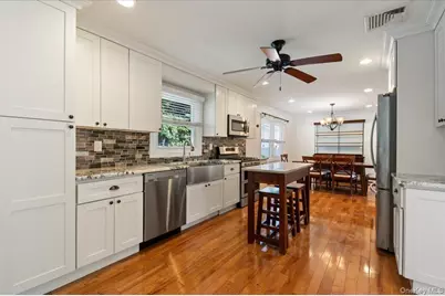 711 Koelbel Court, Baldwin, NY 11510 - Photo 15